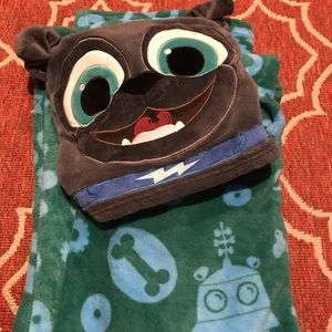 Puppy dog pals blanket